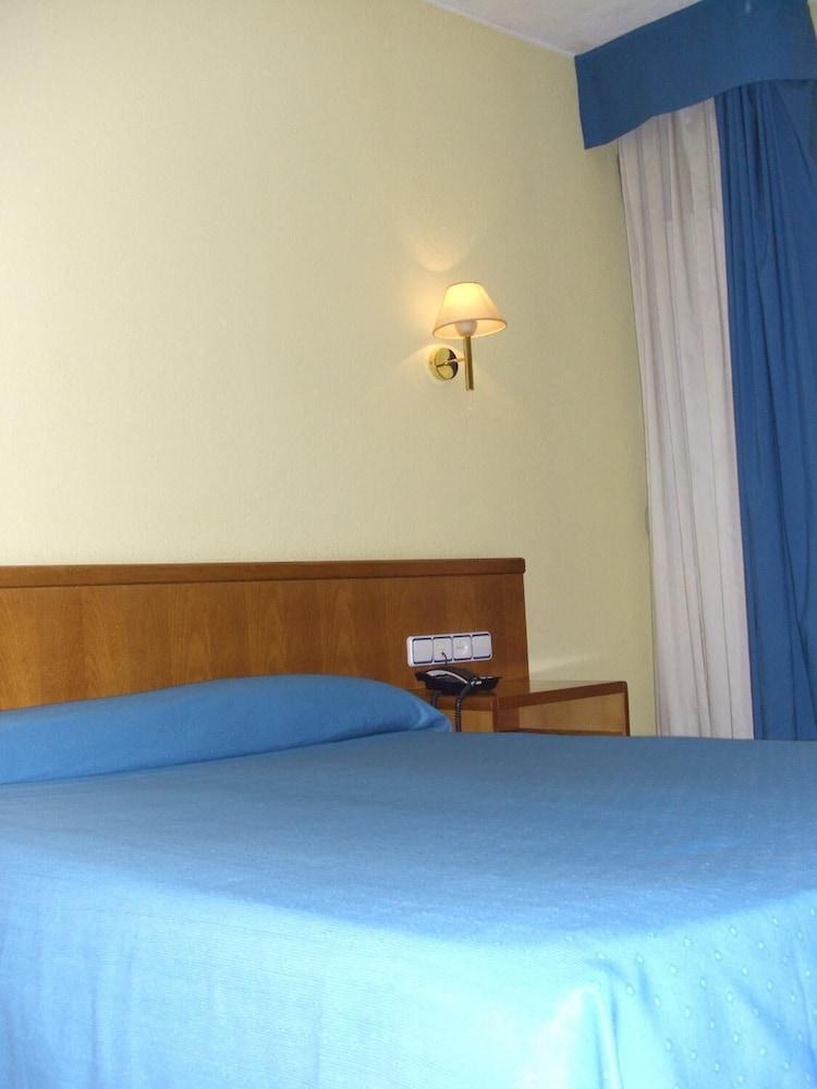 City Express Covadonga Oviedo Zewnętrze zdjęcie